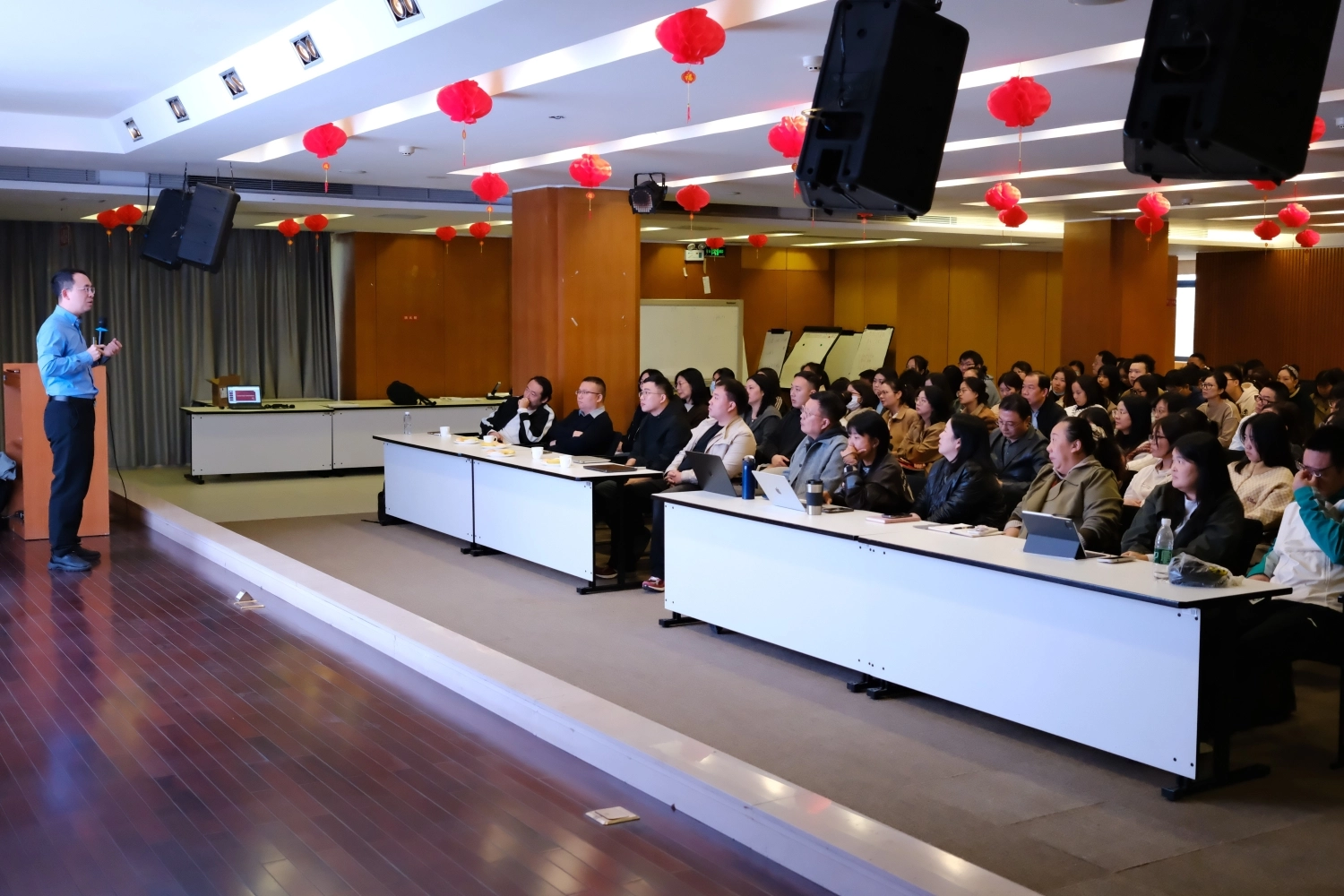 Kingsrich Partners with Xiaochuang Intelligence to Advance AI Transformation