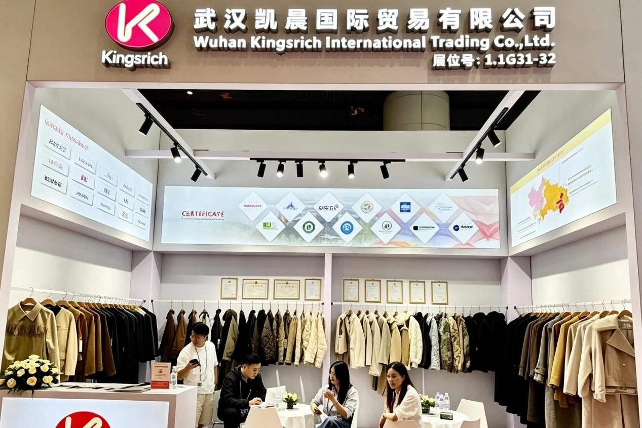 Apparel Production Capacity: What Brands Should Evaluate Before Placing an Order